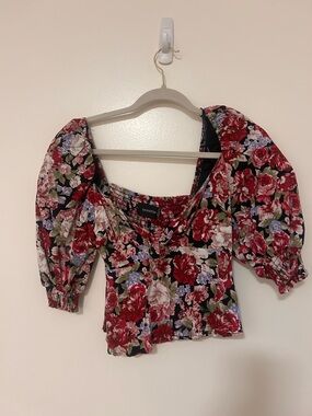 Floral Puff-Sleeve Front Tie Top